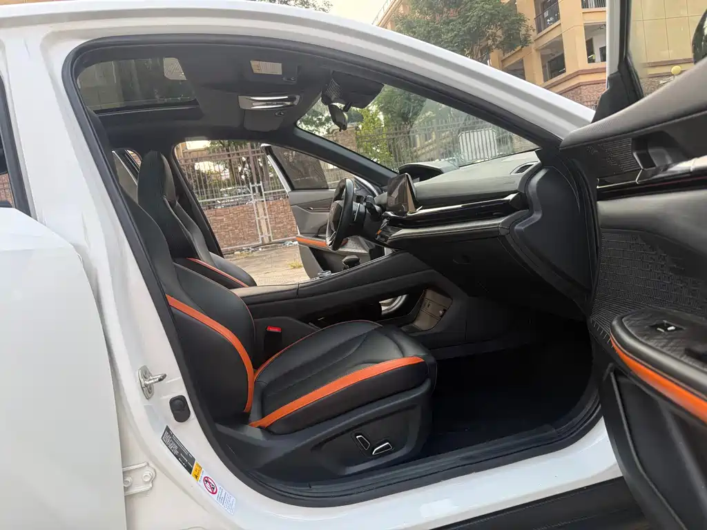Changan UNI-V — миниатюра 13