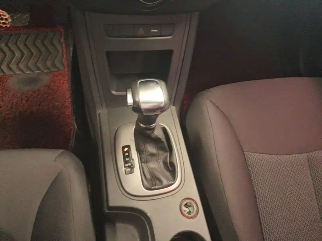 Roewe 350 — миниатюра 14