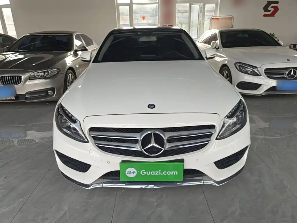 Mercedes-Benz C-Class — миниатюра 3