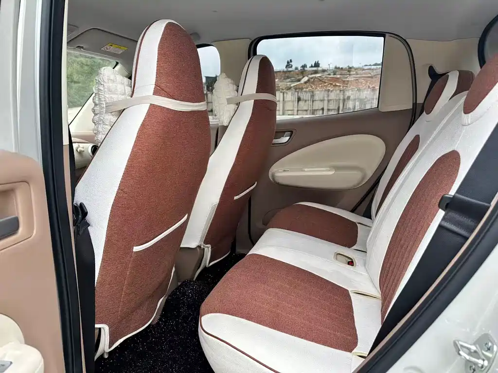 Wuling MINIEV — миниатюра 5