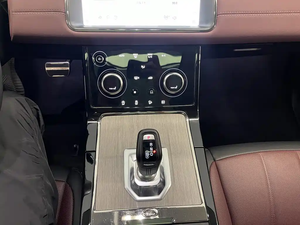 Land Rover Evoque PHEV — миниатюра 19
