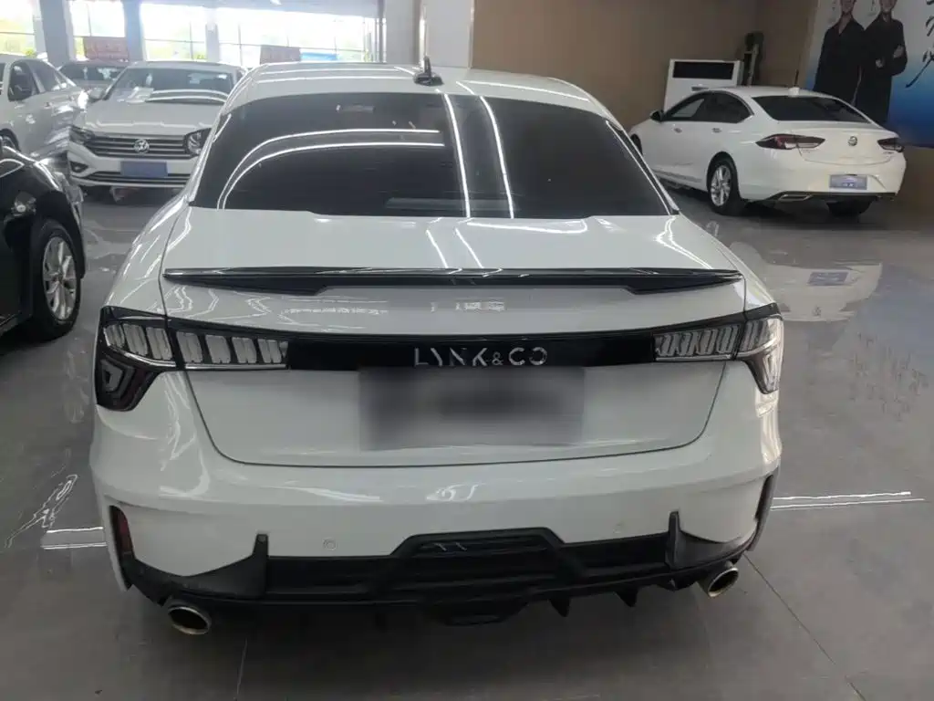 Lynk & Co 03 — миниатюра 6