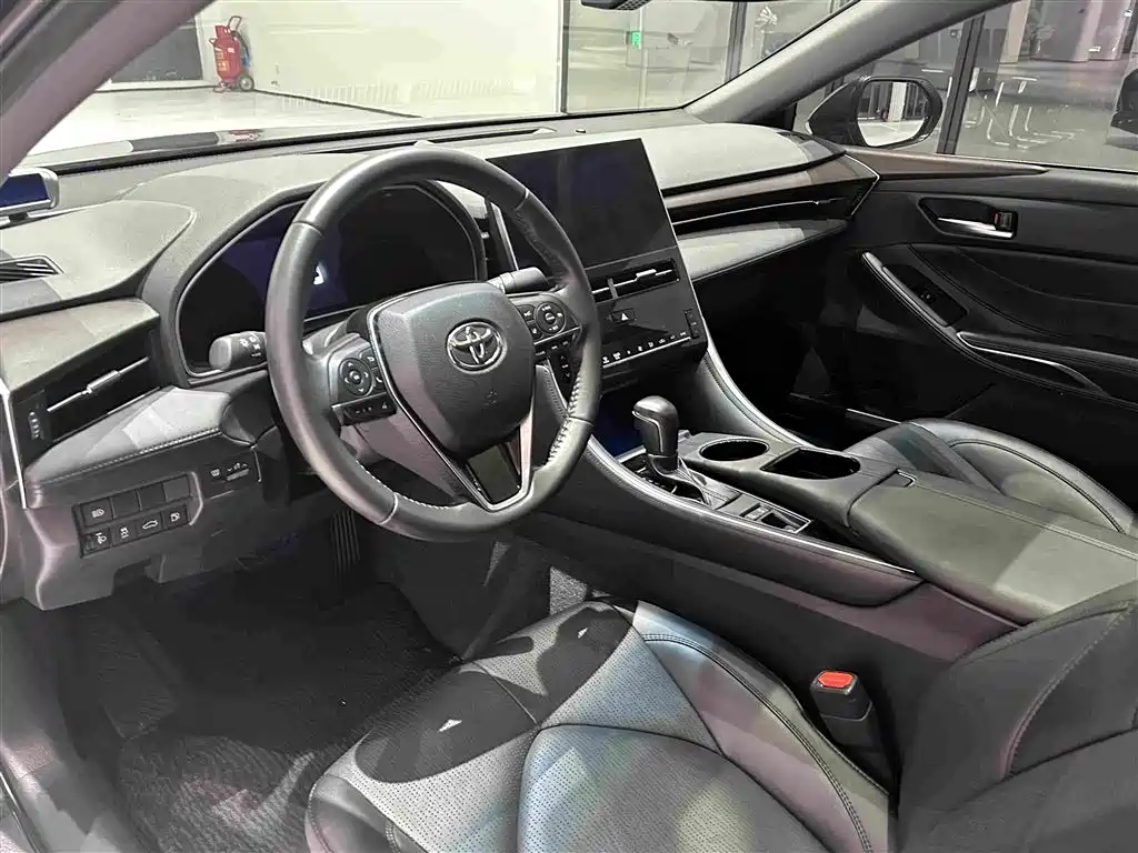 Toyota Avalon — миниатюра 13