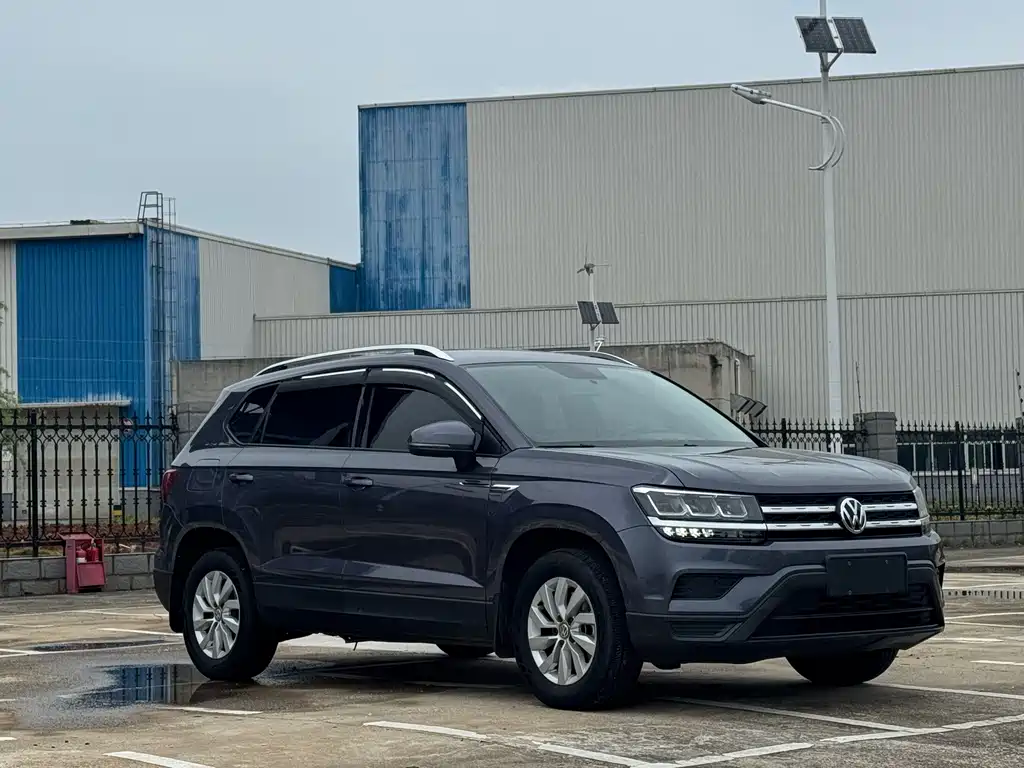 Volkswagen Tharu — миниатюра 3