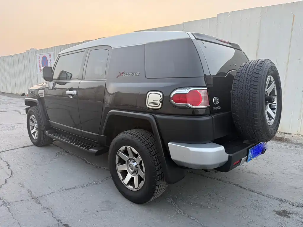 Toyota FJ Cruiser FJ 2013 4.0L