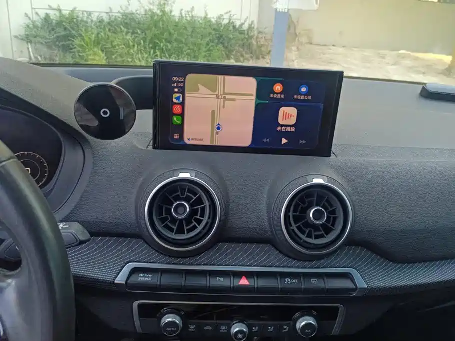 Audi Q2L e-tron — миниатюра 13