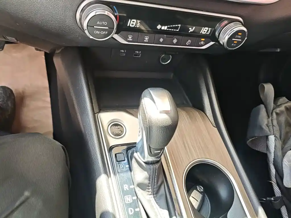Nissan Teana — миниатюра 14
