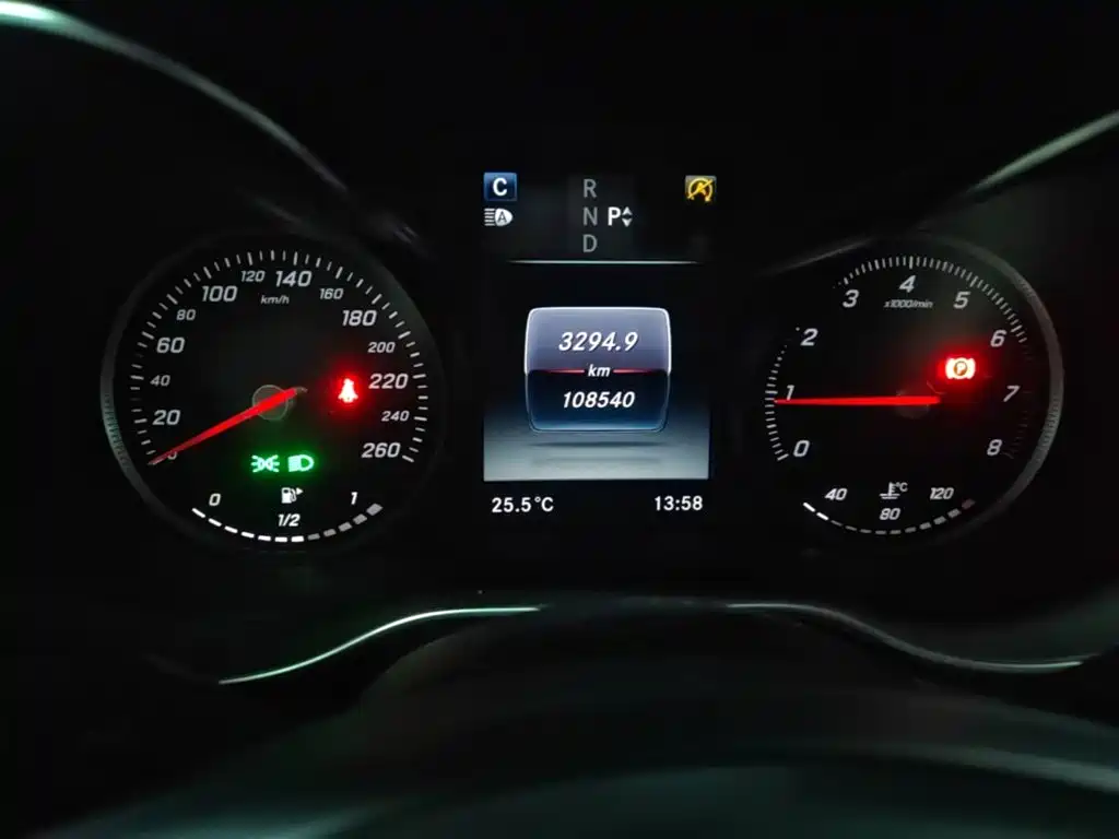 Mercedes-Benz GLC — миниатюра 12