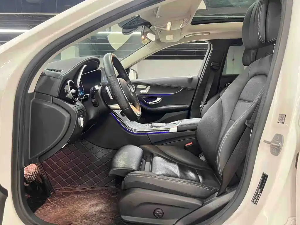 Mercedes-Benz C-Class — миниатюра 5