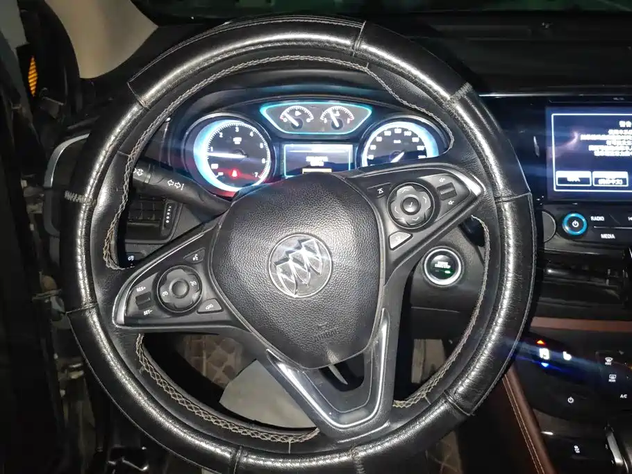 Buick Envision Plus — миниатюра 15