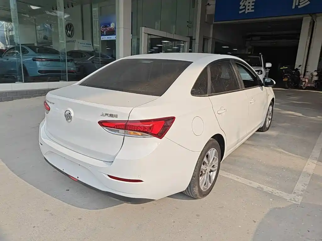 Buick Excelle — миниатюра 7