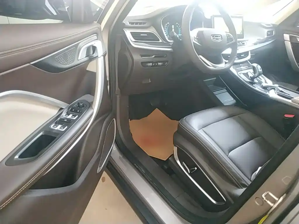 Geely Jia Ji — миниатюра 16