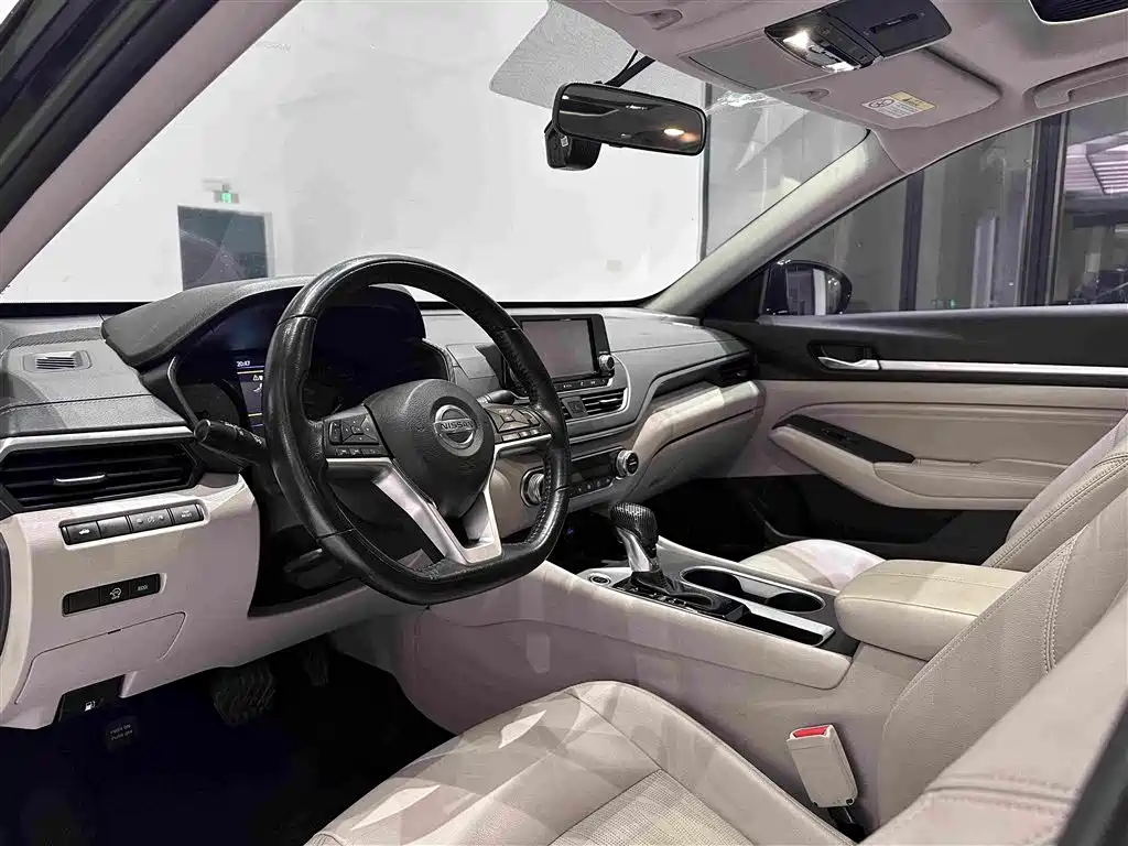 Nissan Teana — миниатюра 12