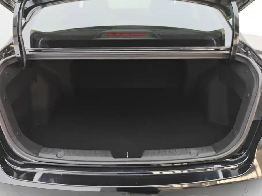 Changan Eado — миниатюра 4