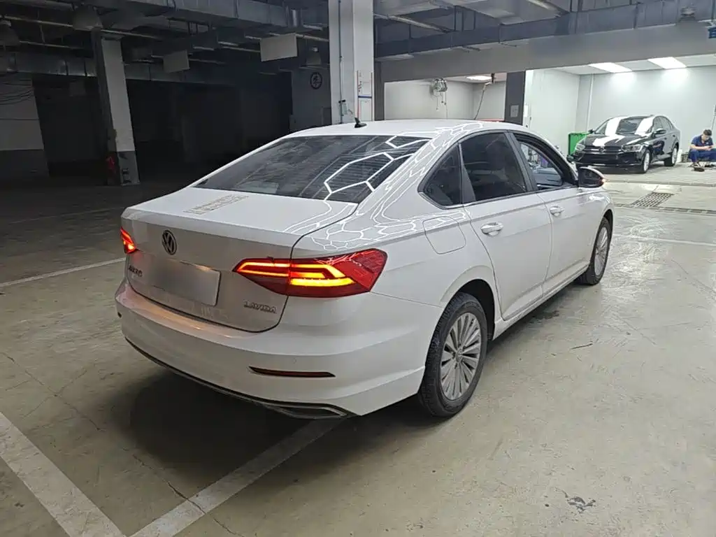 Volkswagen Lavida — миниатюра 7
