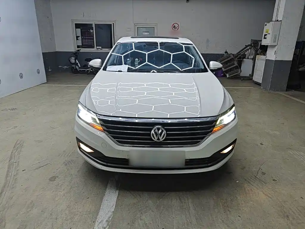 Volkswagen Lavida — миниатюра 3