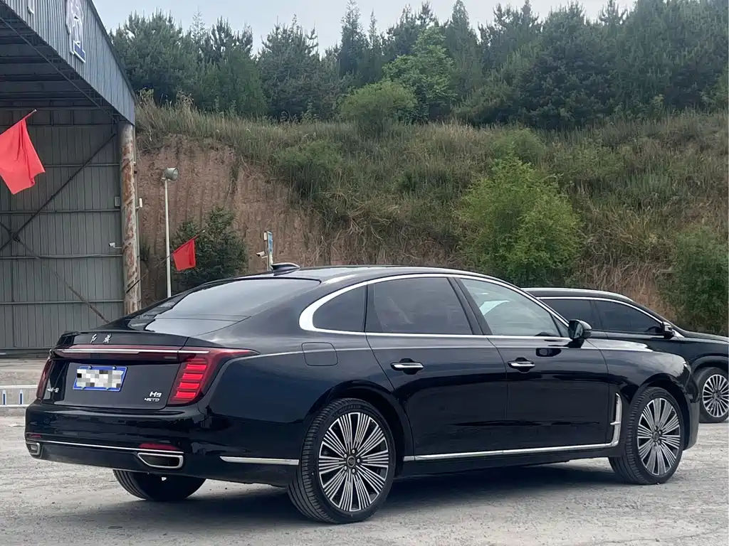 Hongqi H9 2025 2.0T Luxury 5 мест