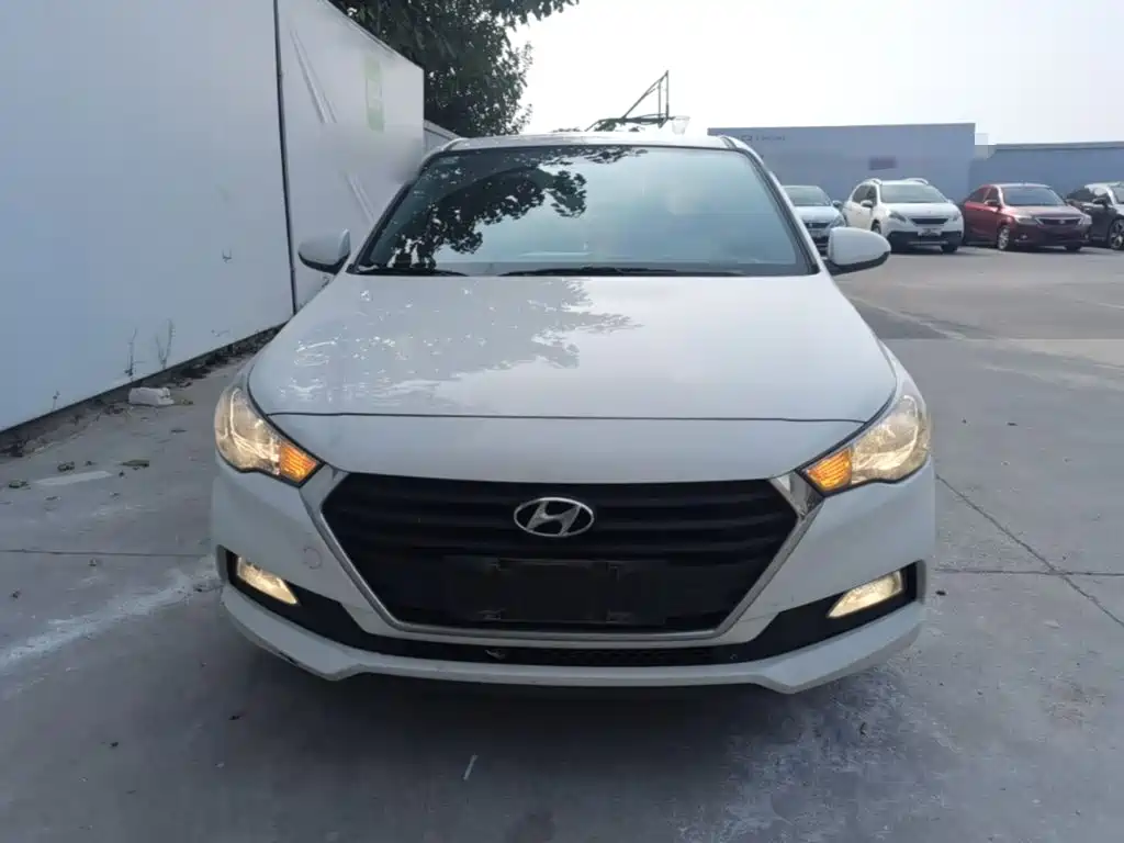 Hyundai Verna — миниатюра 3