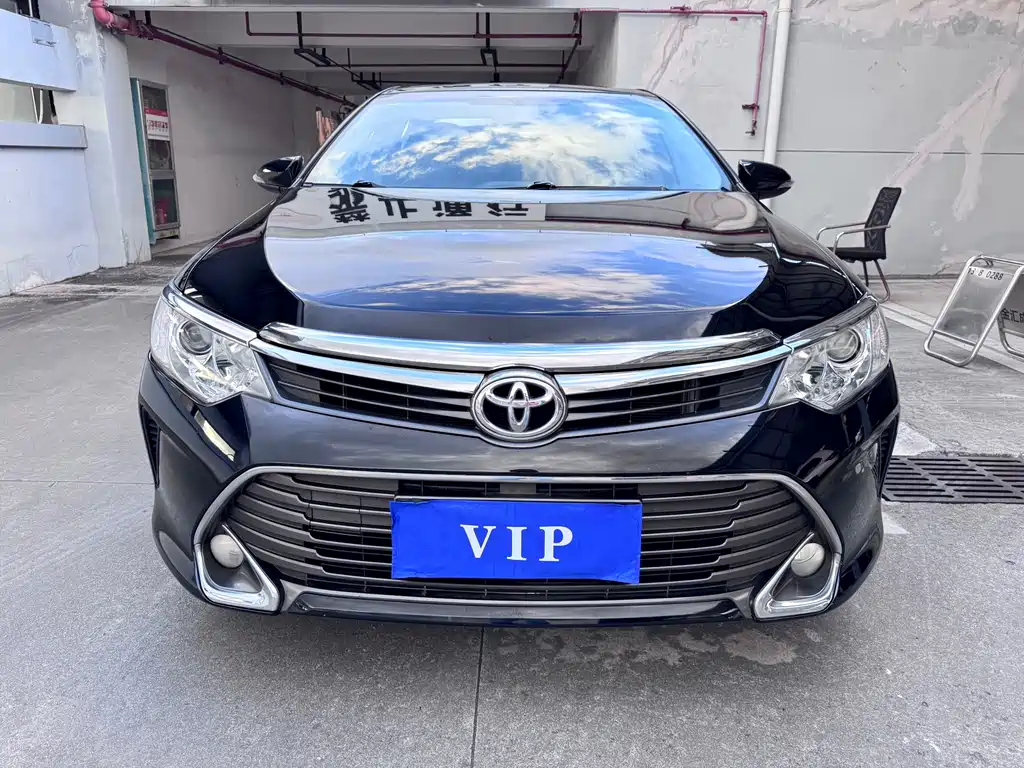 Toyota Camry — миниатюра 2