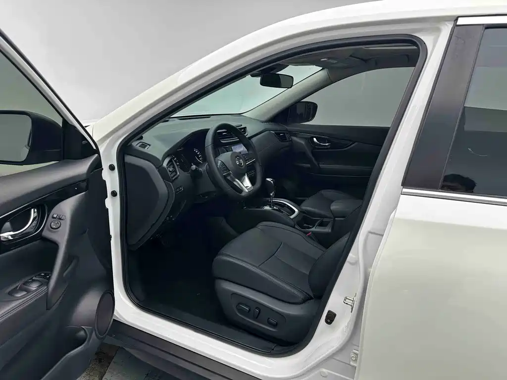 Nissan X-Trail — миниатюра 9