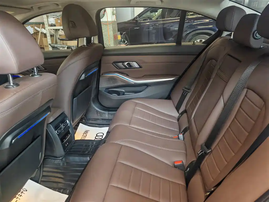 BMW 3 Series — миниатюра 7