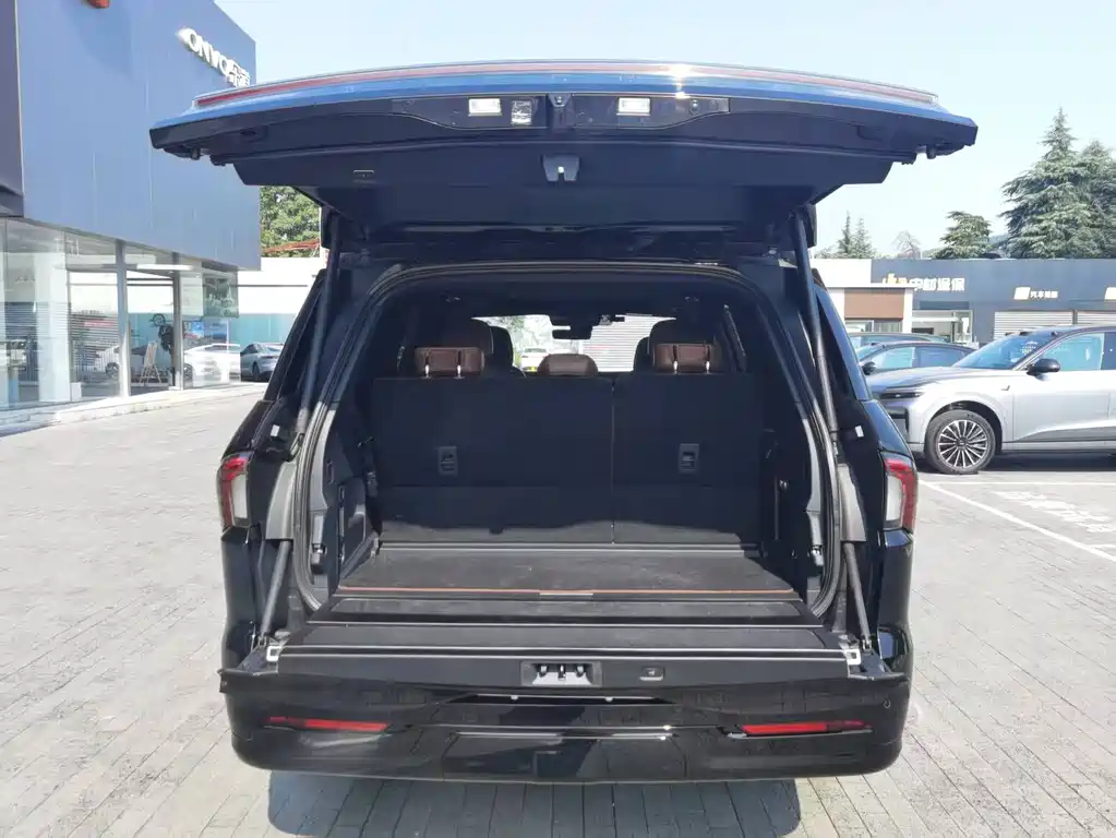 Lincoln Navigator — миниатюра 8