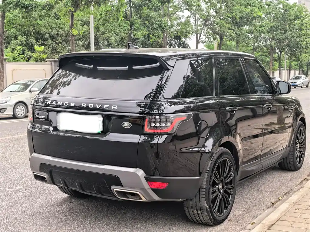 Land Rover Sport PHEV — миниатюра 17