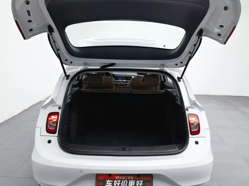 Buick Excelle — миниатюра 16