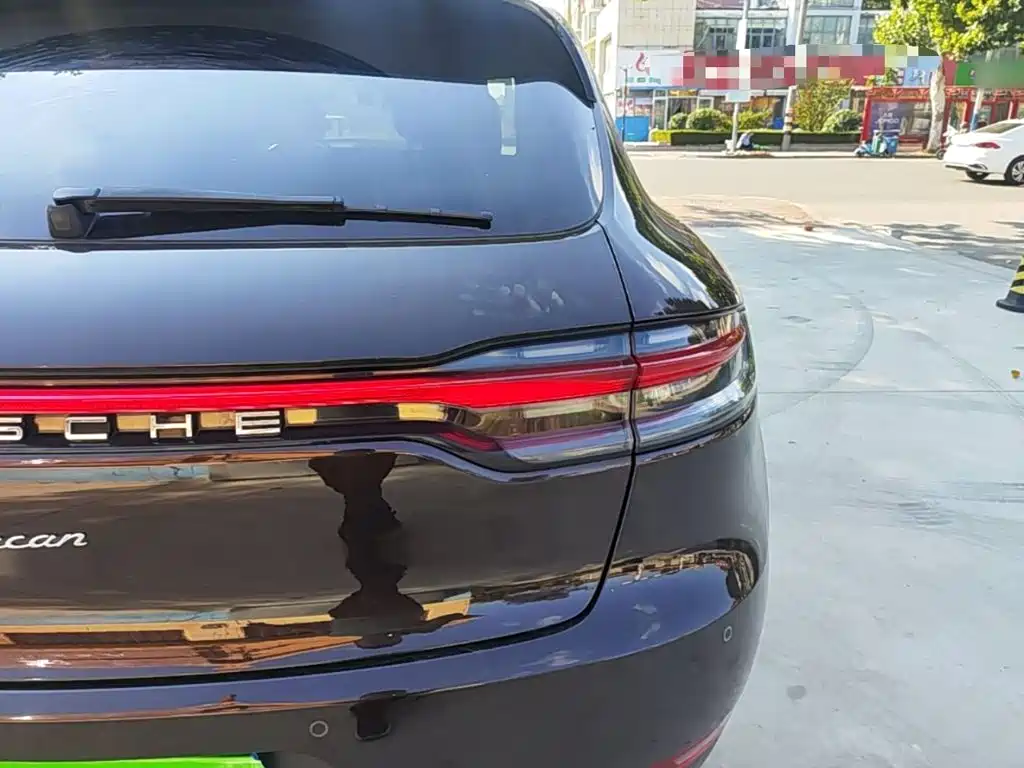 Porsche Macan — миниатюра 8
