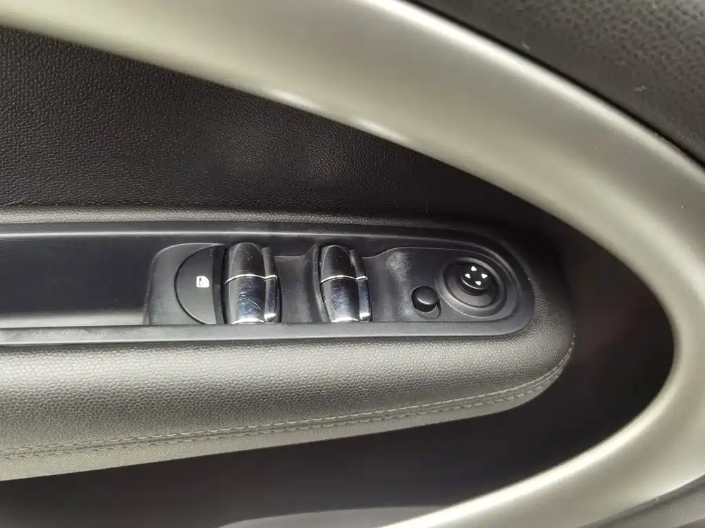 MINI Mini Countryman — миниатюра 9