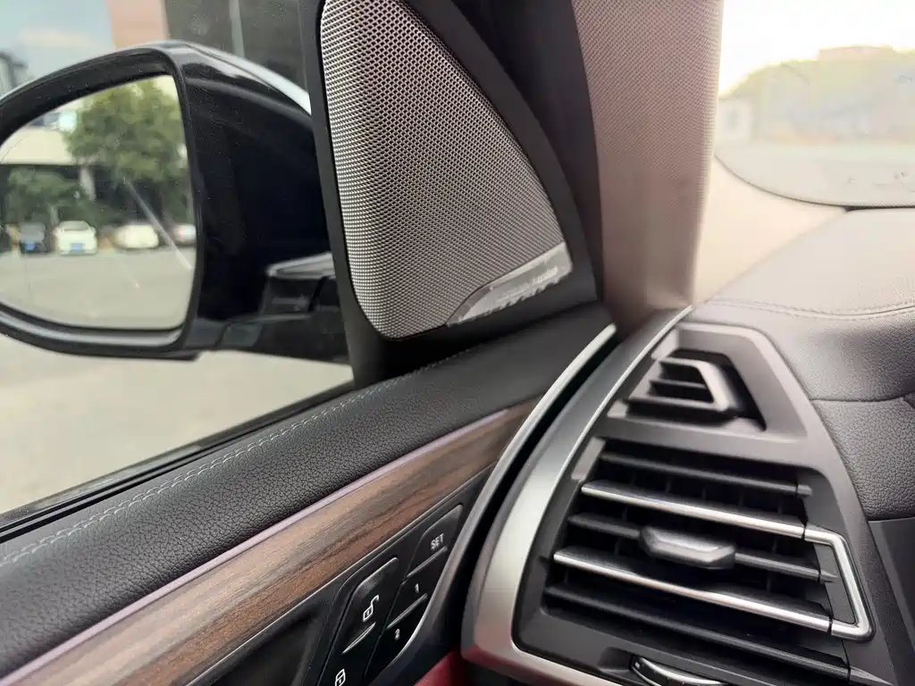 BMW X3 — миниатюра 6