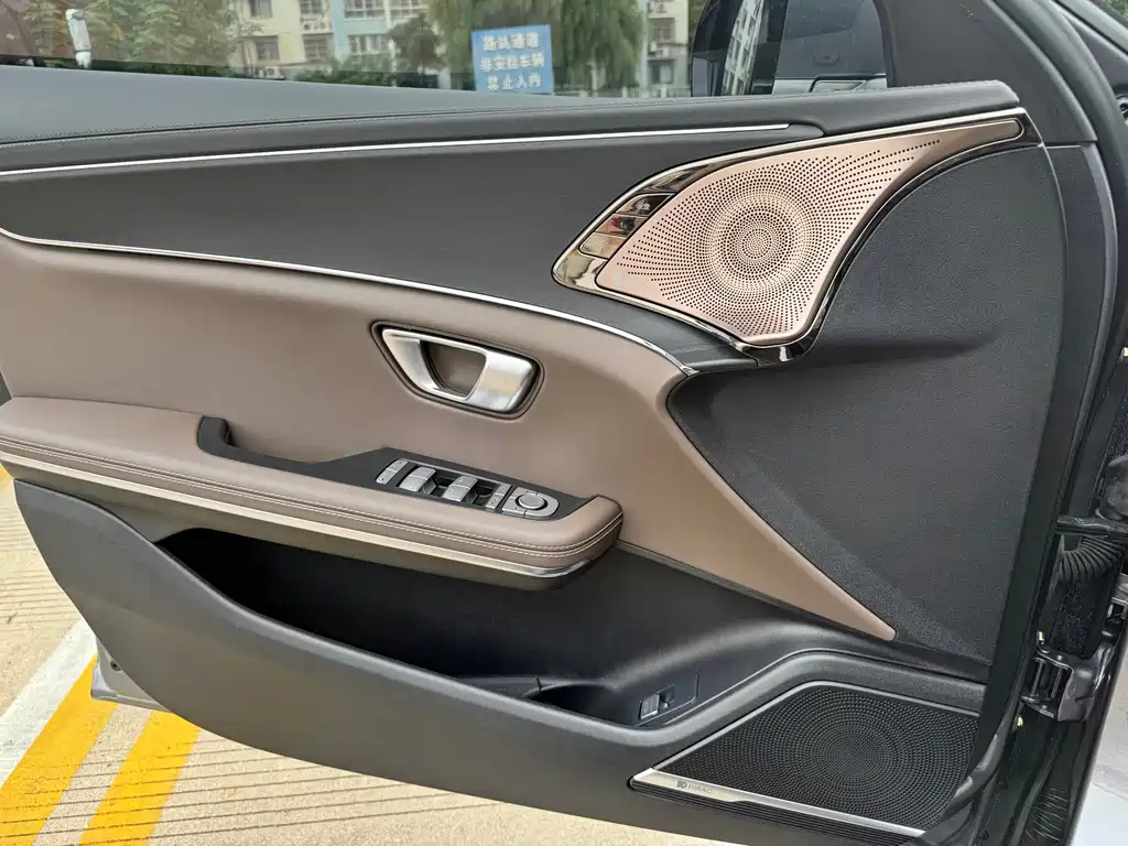 BYD Han — миниатюра 21