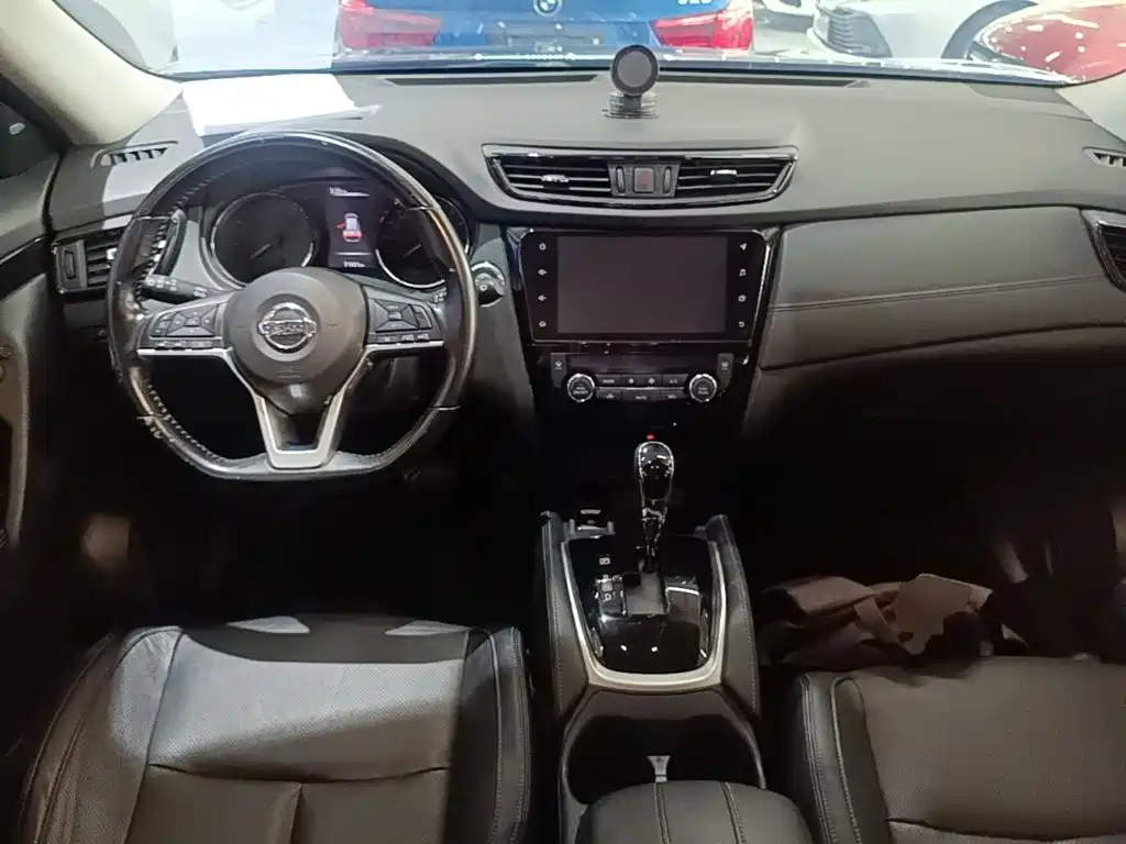 Nissan X-Trail — миниатюра 10