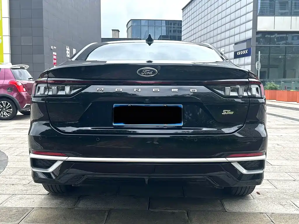 Ford Mondeo — миниатюра 5