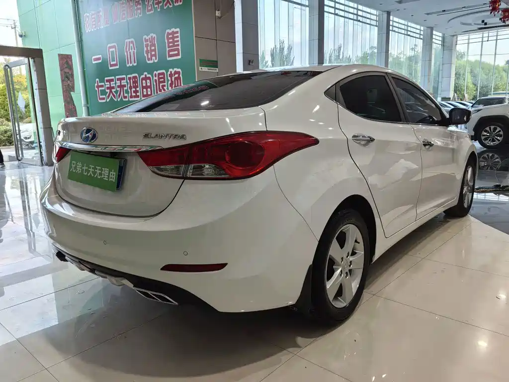 Hyundai Elantra Langdong — миниатюра 9