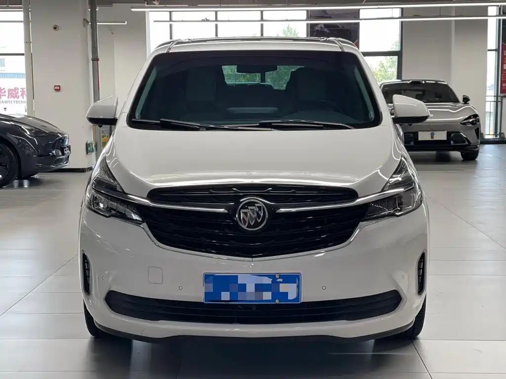 Buick GL8 — миниатюра 2