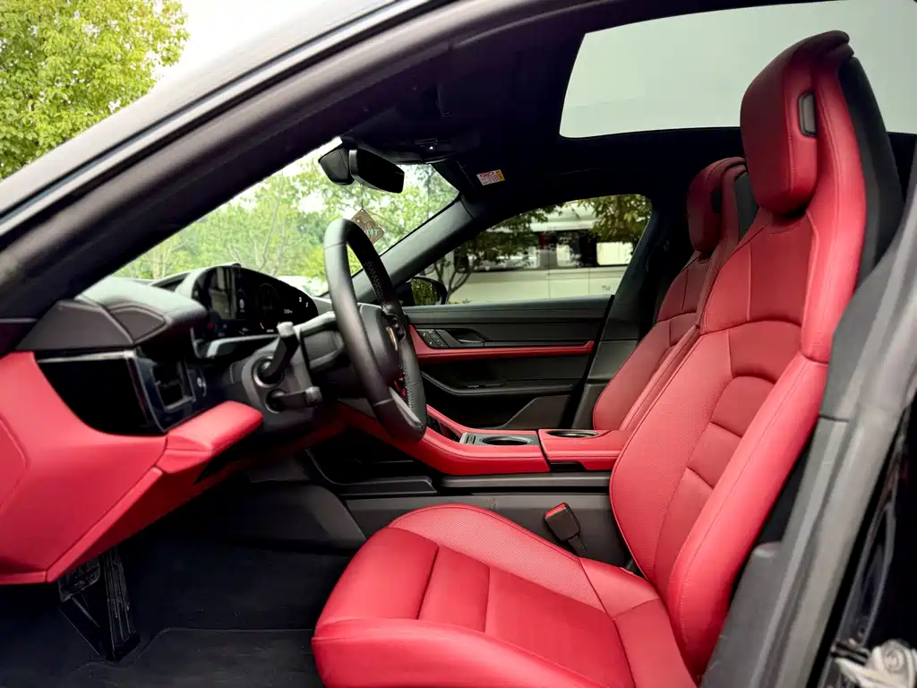 Porsche Taycan — миниатюра 8
