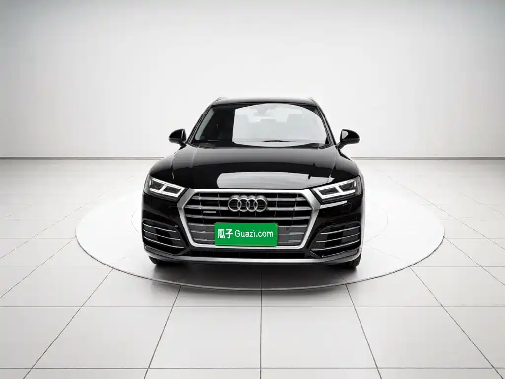 Audi Q5L — миниатюра 2