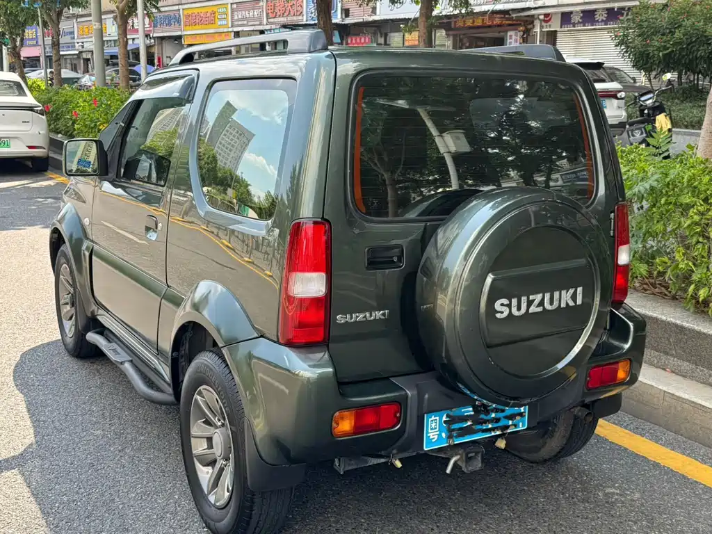 Suzuki Jimny — миниатюра 8