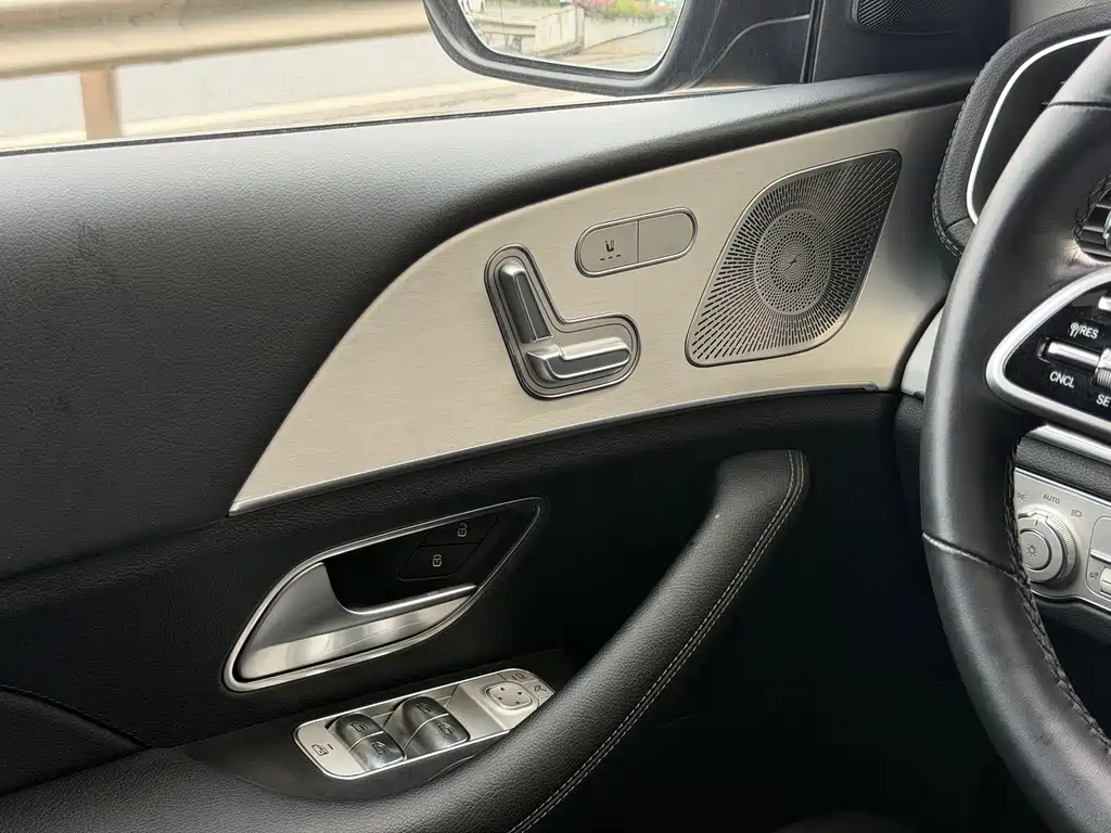 Mercedes-Benz GLE Coupe — миниатюра 17