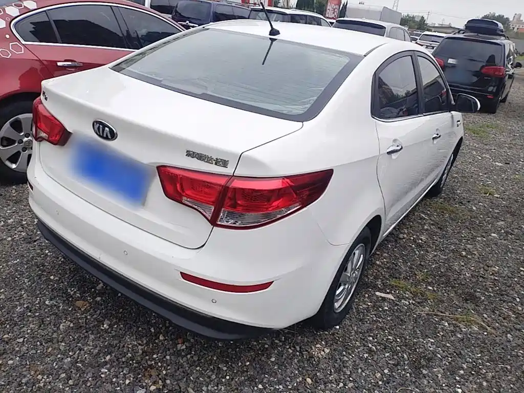 Kia K2 — миниатюра 7