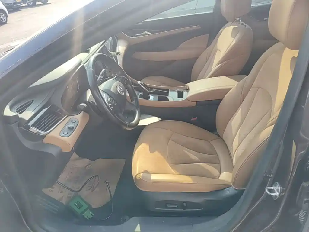 Buick LaCrosse — миниатюра 15