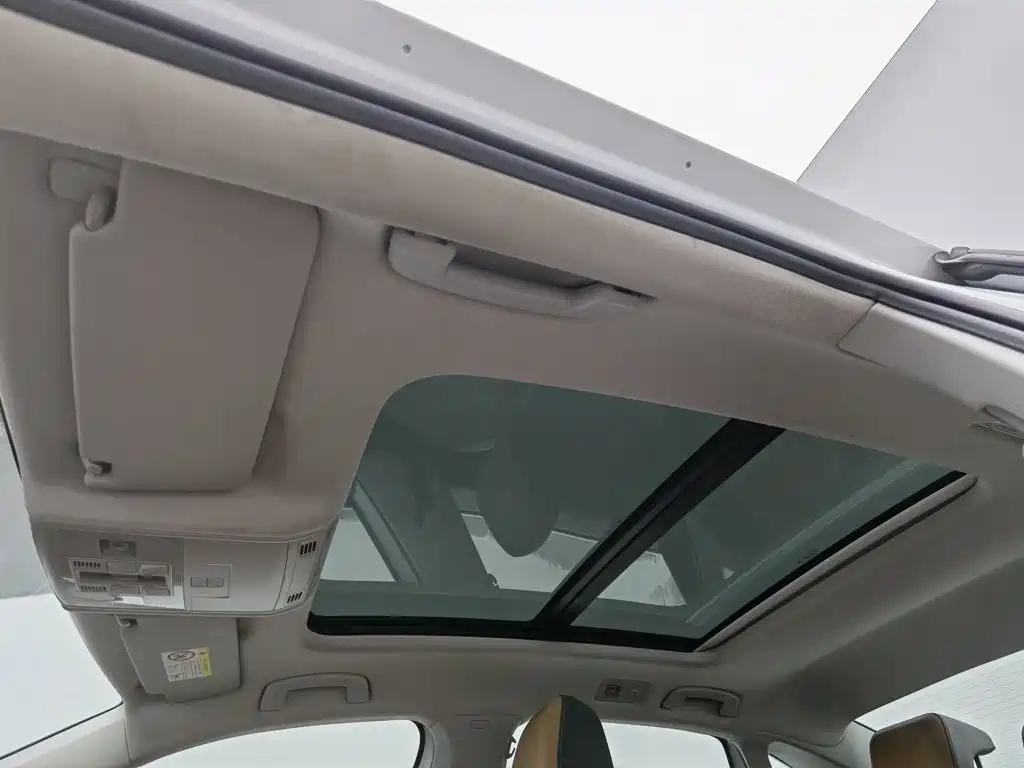 Volkswagen Sagitar — миниатюра 14