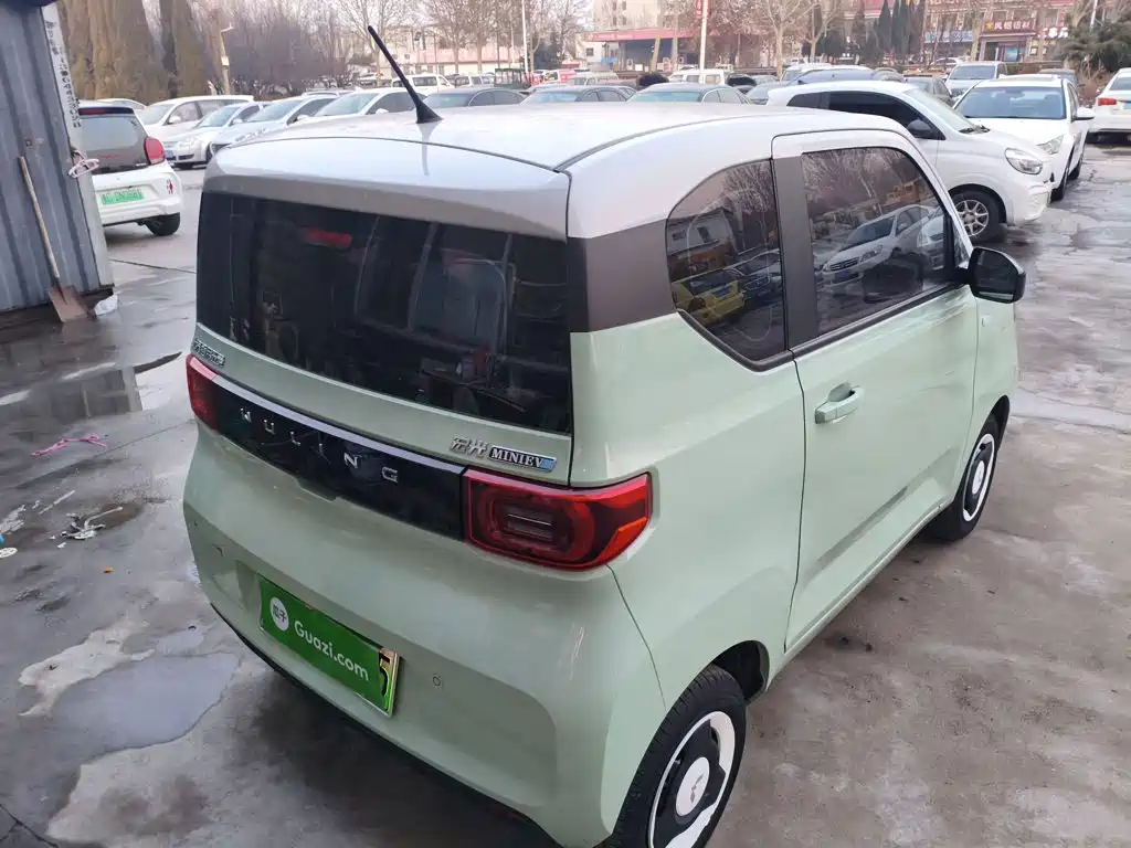 Wuling MINIEV — миниатюра 7