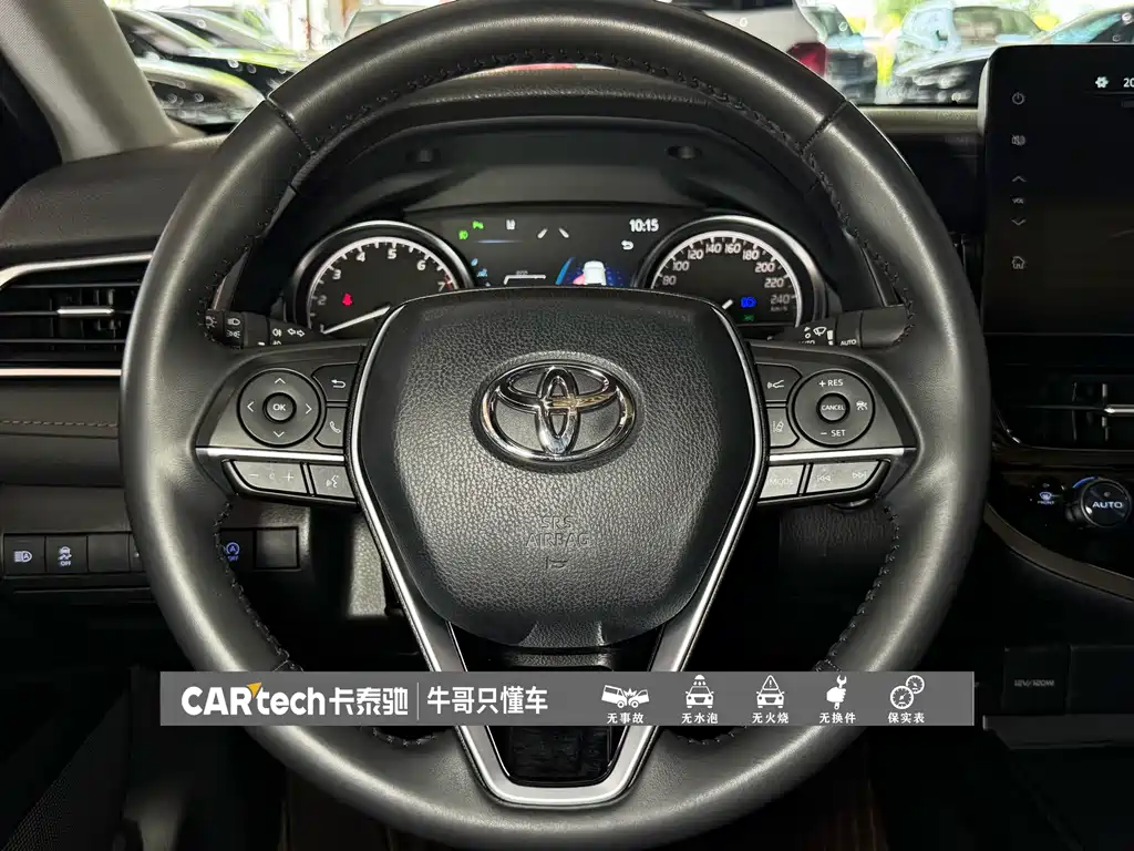 Toyota Camry — миниатюра 16