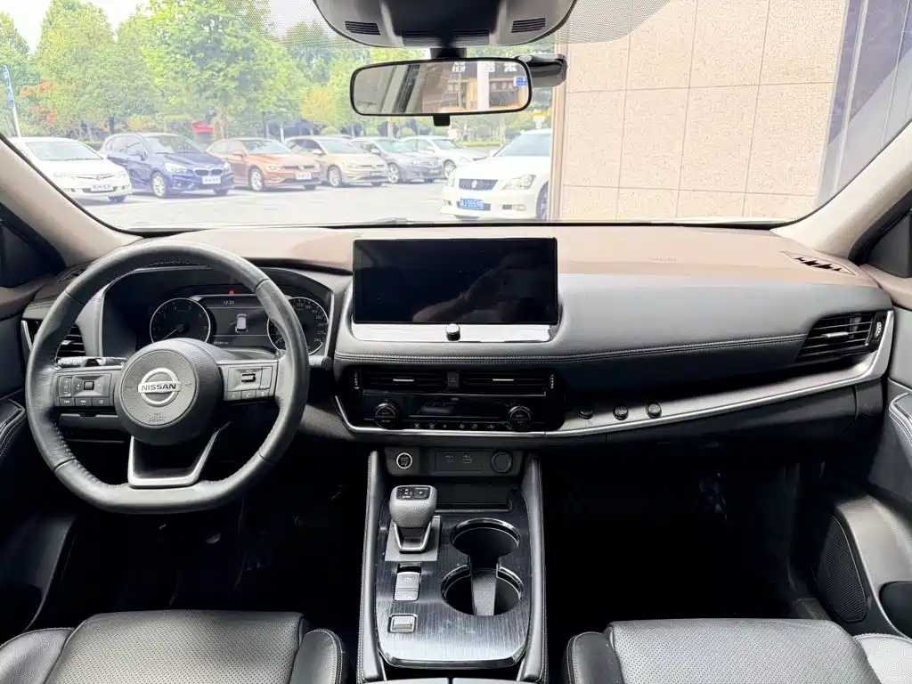 Nissan X-Trail — миниатюра 9