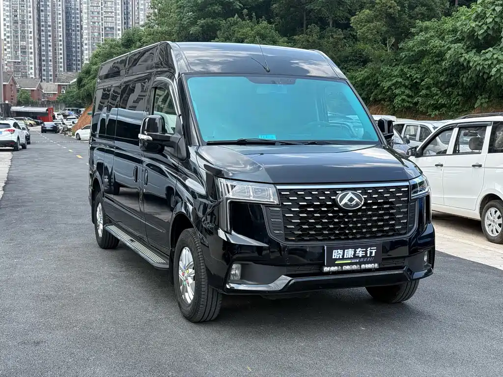 Maxus V80 2024 PRO 6AMT 147Ps 9 мест