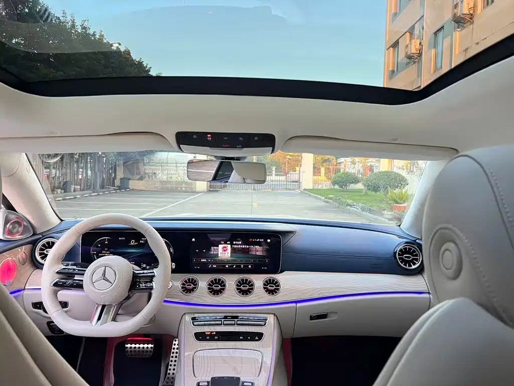 Mercedes-Benz E-Class (Import) — миниатюра 11