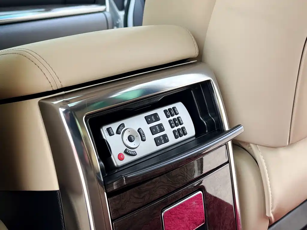 Toyota Alphard — фотографии объявления, Фото 21