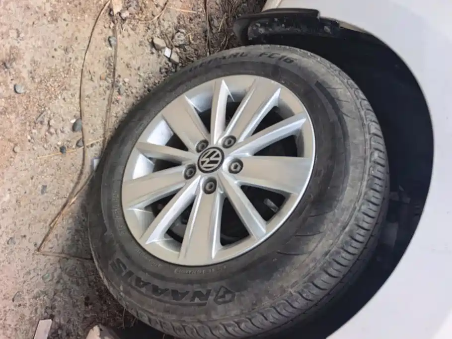 Volkswagen Santana — миниатюра 6